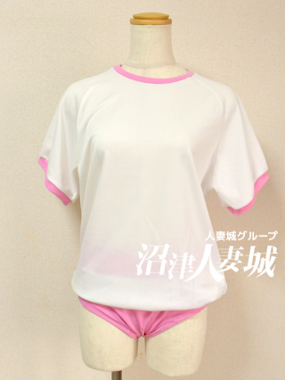 体操服ピンク